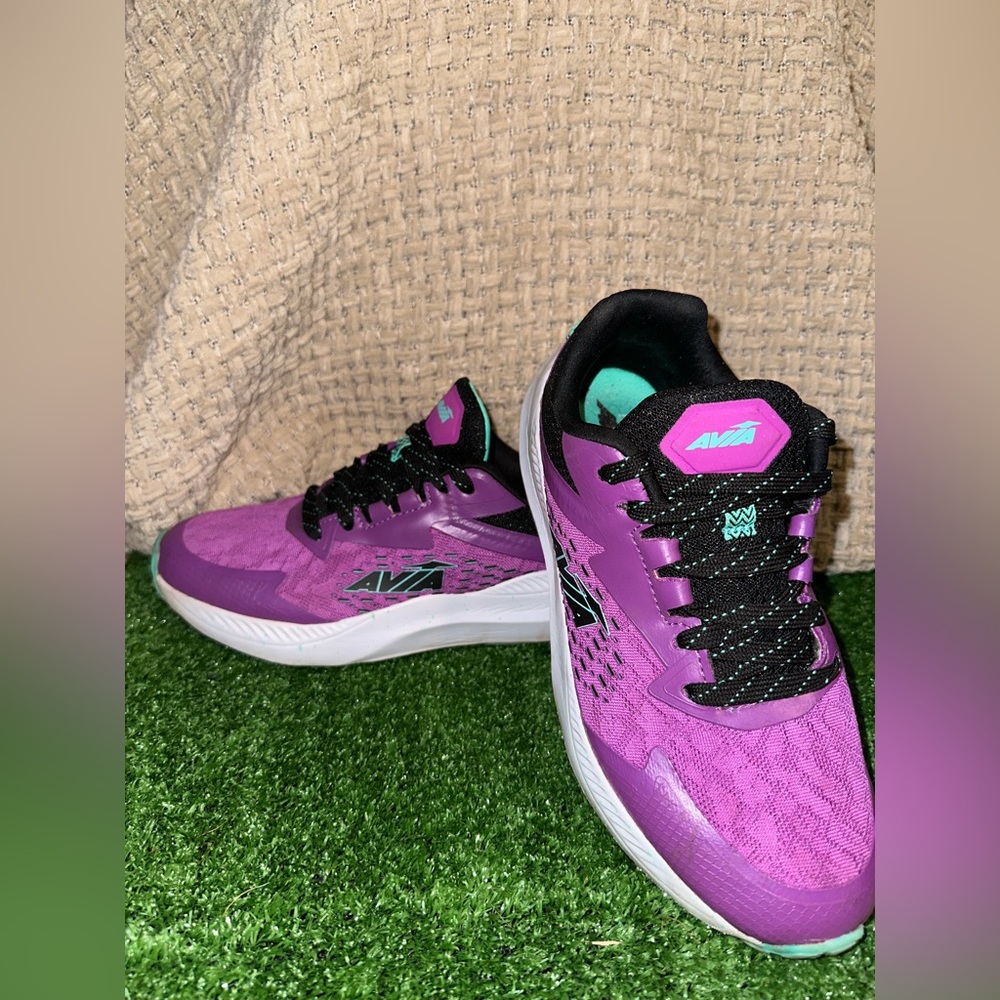 Purple Women Avía 7.5 Sneakers